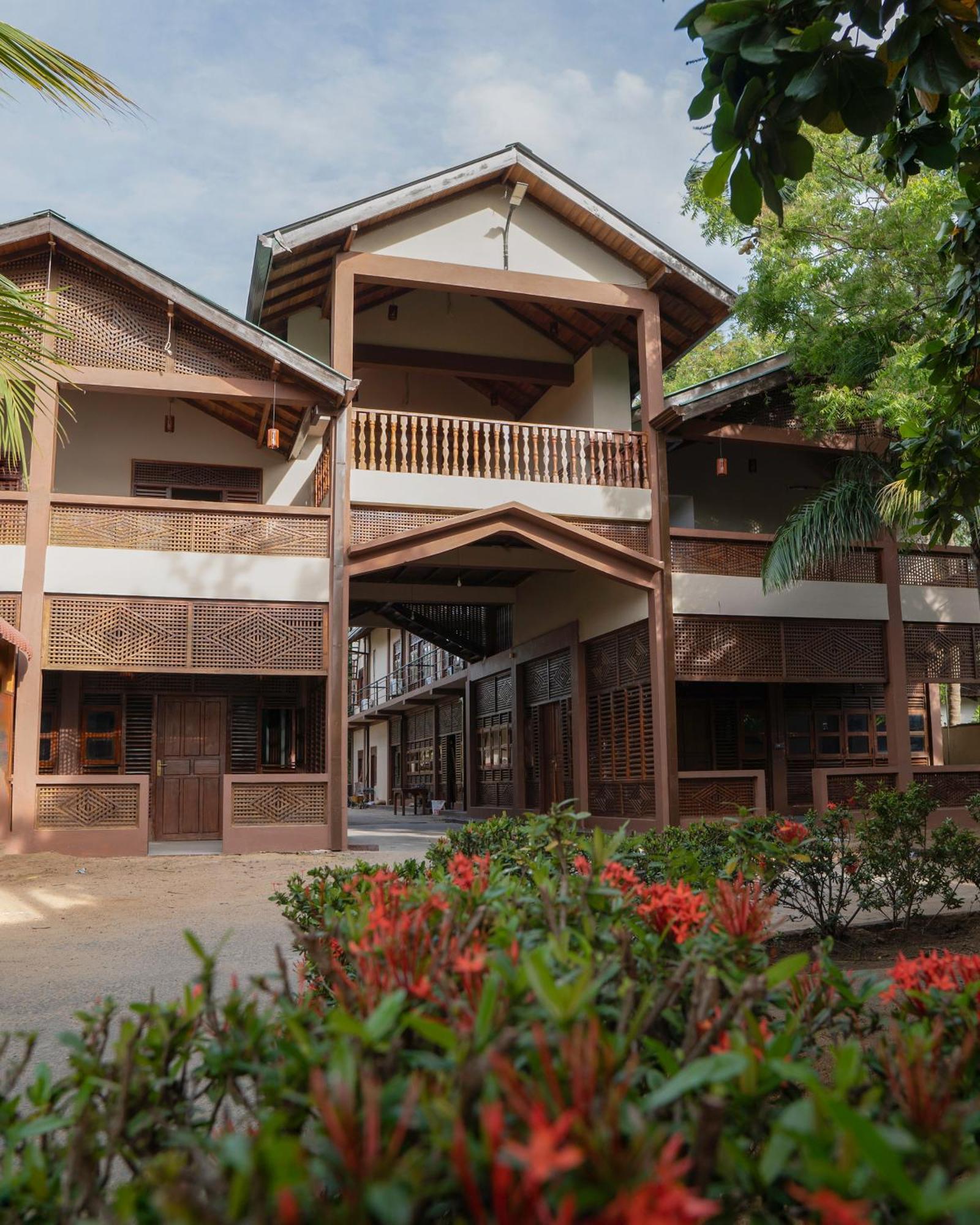 Hotel Sunrise Cabanas Arugam Bay Exterior foto